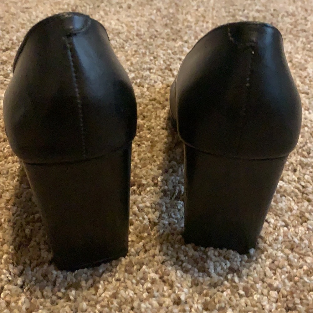 Amanda Smith Shoes - Picture 3 of 7